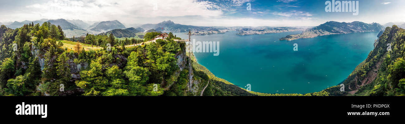 Hammetschwand Lift in Alpen in der Nähe Burgenstock mit Blick auf die Schweizer Alpen und Floralpina, Schweiz, Europa. Stockfoto