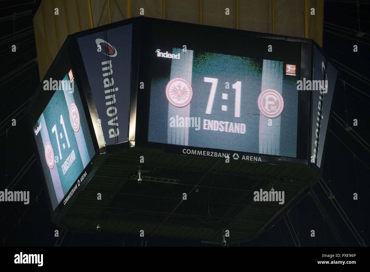 Frankfurt Deutschland Okt 2018 20 Das Endergebnis Auf Der Anzeigetafel Display Monitor Videowall Video Cube Video Wurfel Wurfel Wurfel Bildschirm Score Funktion Allgemein Flanke Ende Ergebnis Fussball 1 Fussballbundesliga 8