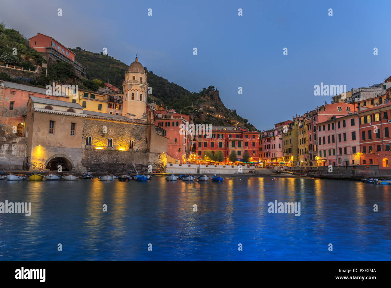 Fischerdorf Vernazza (Cinque Terre, Italien) Stockfoto