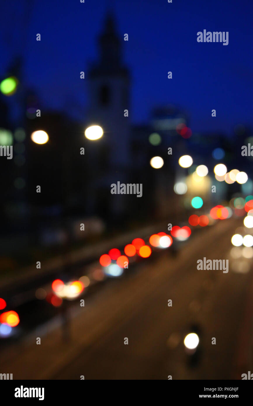 Stadt London/England - 23. Januar 2016: Defokussierten Bild in der Nacht der Lichter entlang Mosaik Wand genommen, Straße von Queenhithe Dock, London Stockfoto