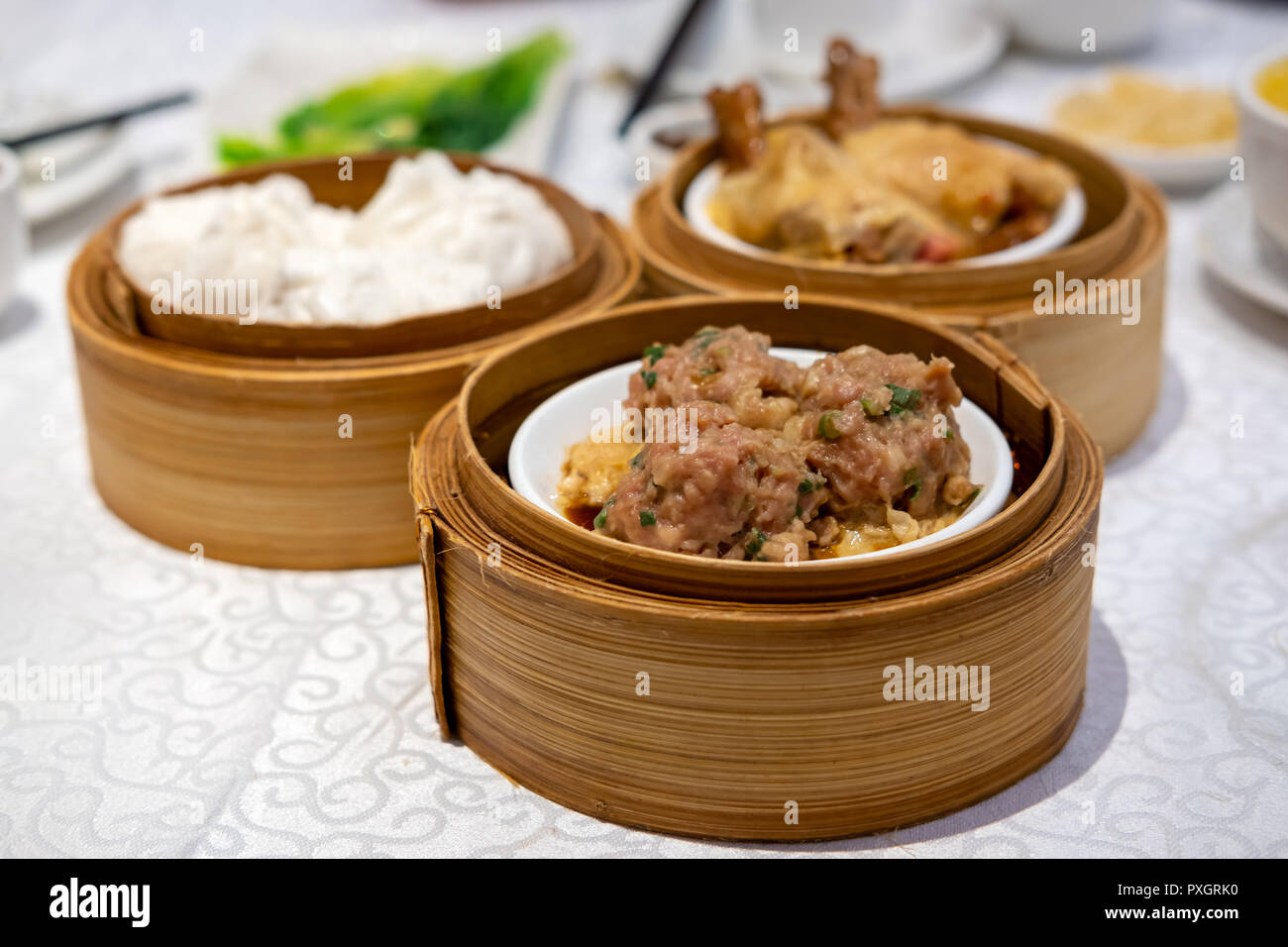 Gedünstetes Rindfleisch Kugeln mit Tofu Blatt Stockfoto