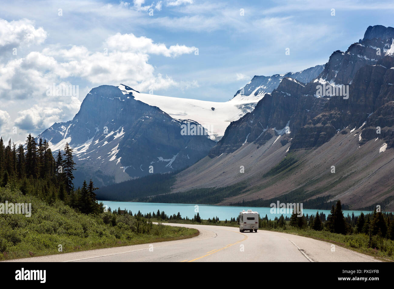Schöne Ausblicke auf die Landschaft in den kanadischen Rocky Mountains, Jasper National Park im Juli, majestätischen Atmosphäre der Kanadischen Rockies, Alberta, Kanada Stockfoto