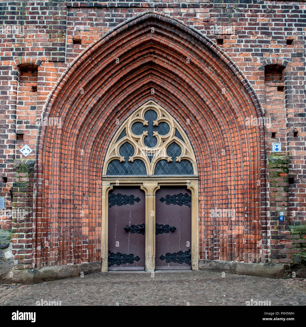 Die Kaiser- und Hansestadt Tangermünde (plattdeutsch: Tangermünn) liegt an der Elbe im Südosten des Landkreises Stendal im nördlichen Sachsen-Anhalt. Stockfoto