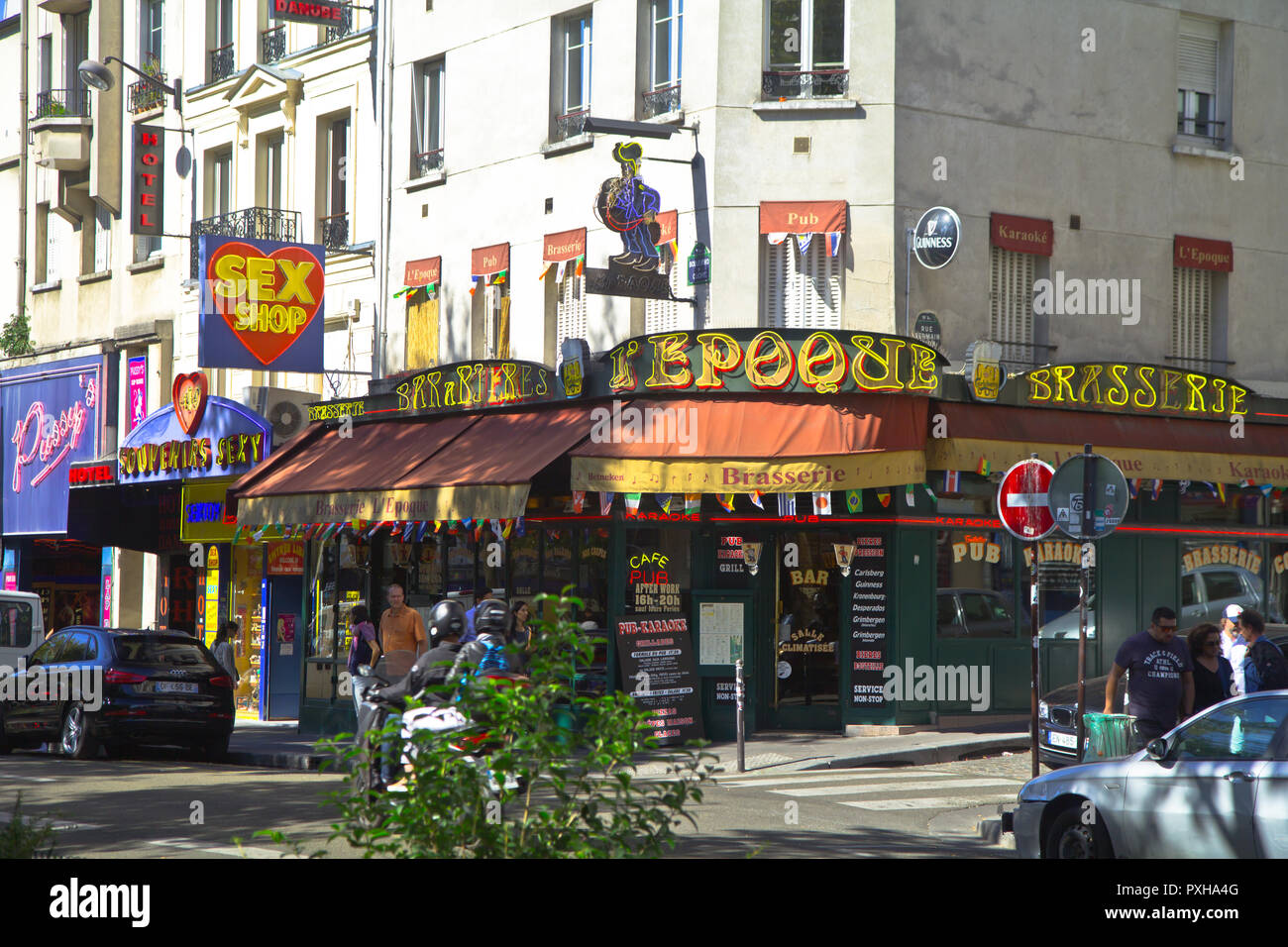 Sommer Straßen von Paris, Frankreich Stockfoto