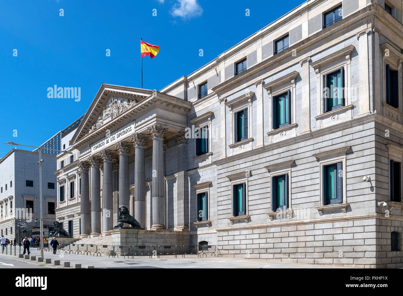 Die Abgeordnetenkammer (Congreso de los Diputados) der Cortes Generales (Spanische Gesetzgebung), Plaza De Las Cortes, Madrid, Spanien Stockfoto