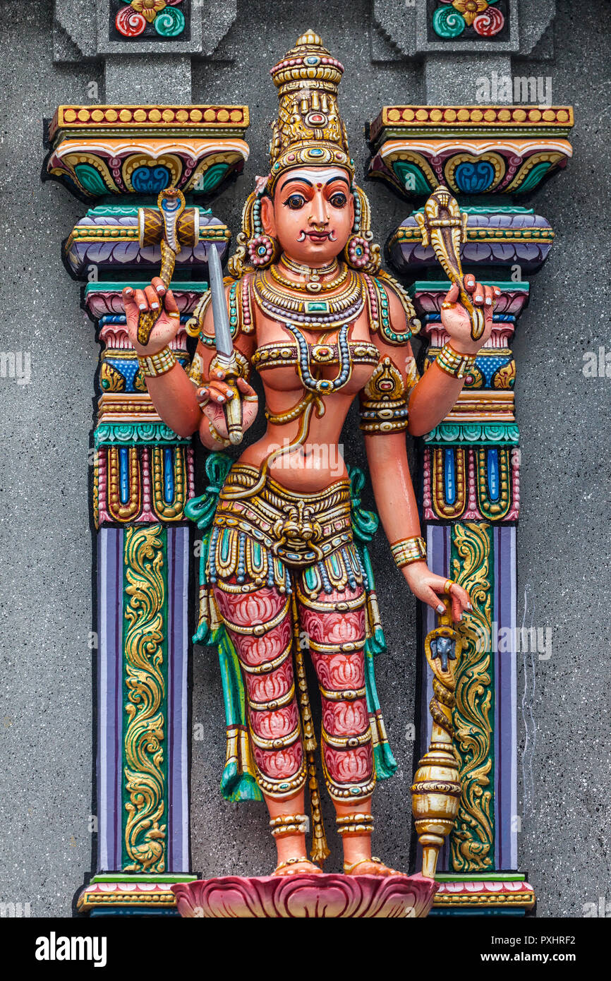 Göttin auf den gopura der Mariamman Tempel in Bangkok, Thailand. Stockfoto Göttin auf den gopura der Mariamman Tempel in Bangkok, Thailand. Stockfoto