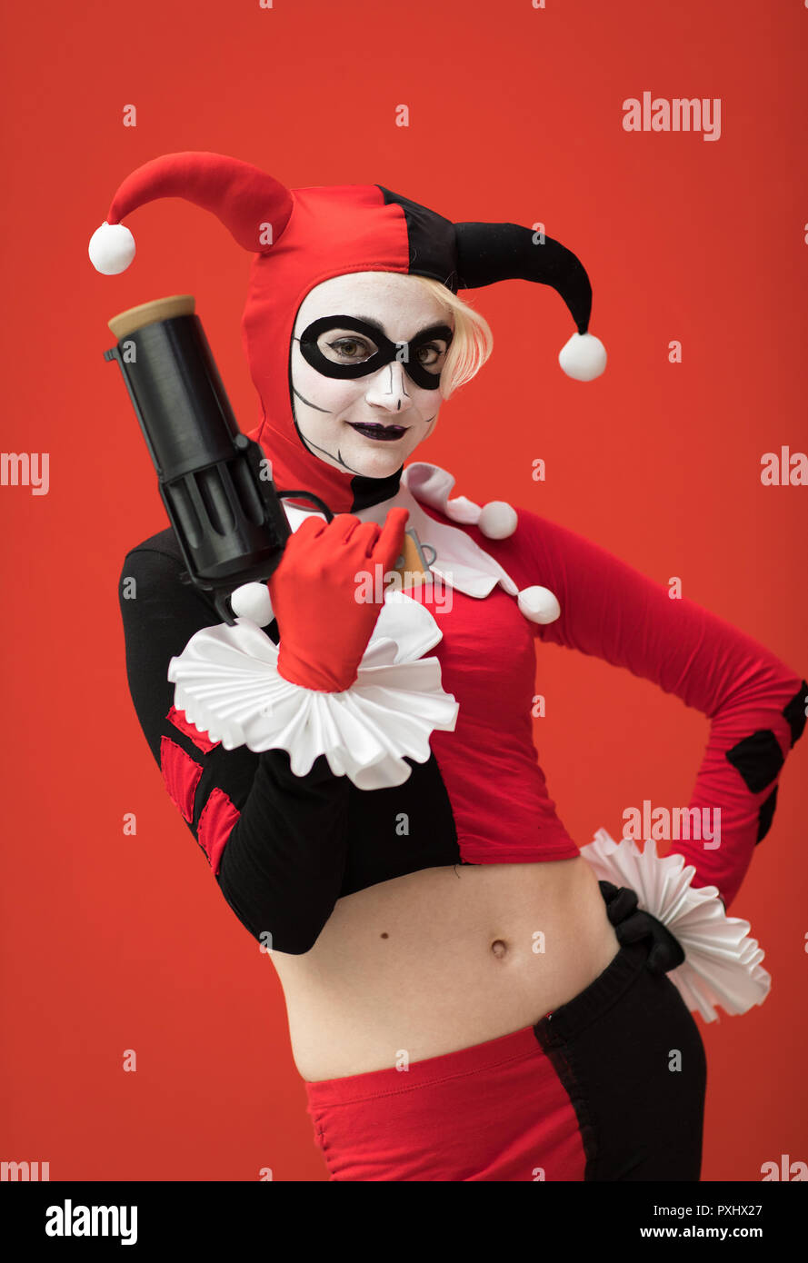 Harlekin cosplay -Fotos und -Bildmaterial in hoher Auflösung – Alamy