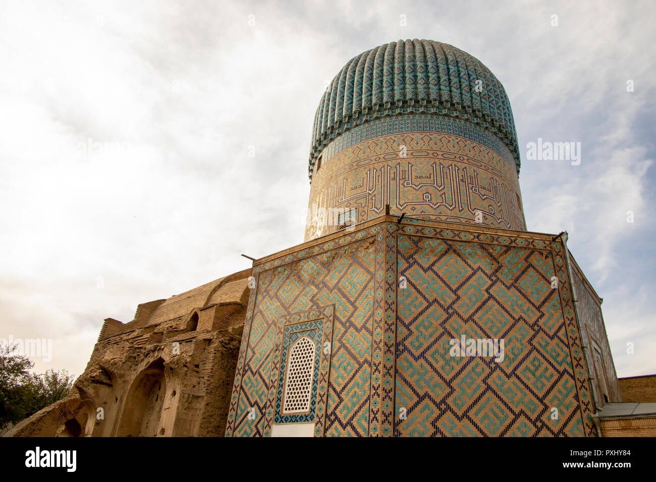 Rückseite des Tamerlane oder Timur Grabstätte, Gur Emir, in Samarkand, Usbekistan. Stockfoto