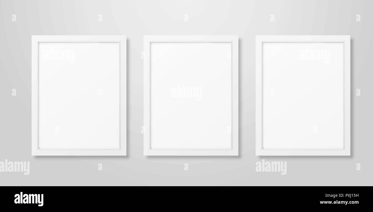 Drei Vektor Realistische moderne Innen weiß Leer Vertikale A4 Holz- Poster Bilderrahmen Set Closeup auf weiße Wand Mock-up. Leere Poster Frames Design Template für Mockup, Präsentation Stock Vektor