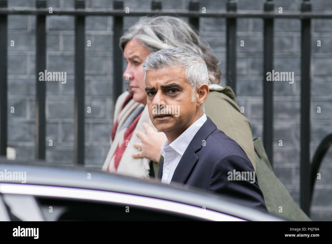 London, GB, 23. Oktober 2018. Londoner Bürgermeister Sadiq Khan kommt an der Downing Street Credit: Amer ghazzal/Alamy leben Nachrichten Stockfoto