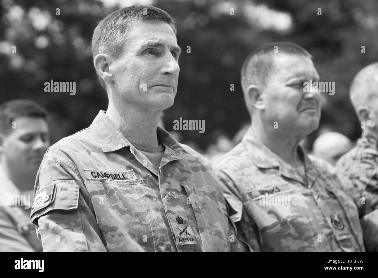 Generalleutnant Angus Campbell, Chef der Armee, Australien - 242Nd Armee Birthday Cake Cutting Stockfoto