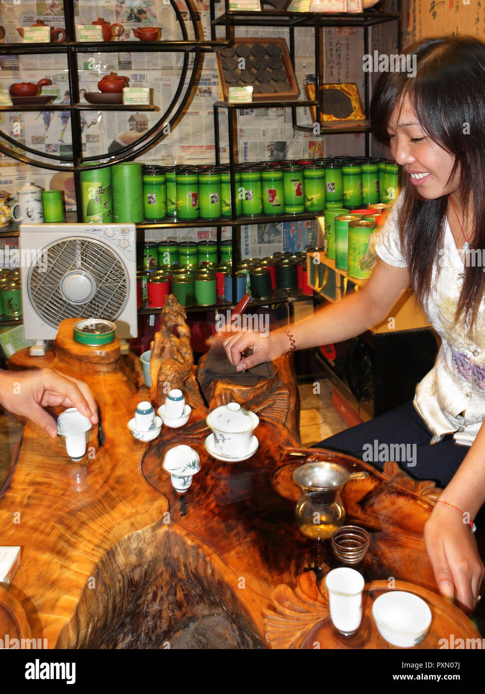 Traditionelle chinesische Teezeremonie, Peking, China Stockfoto