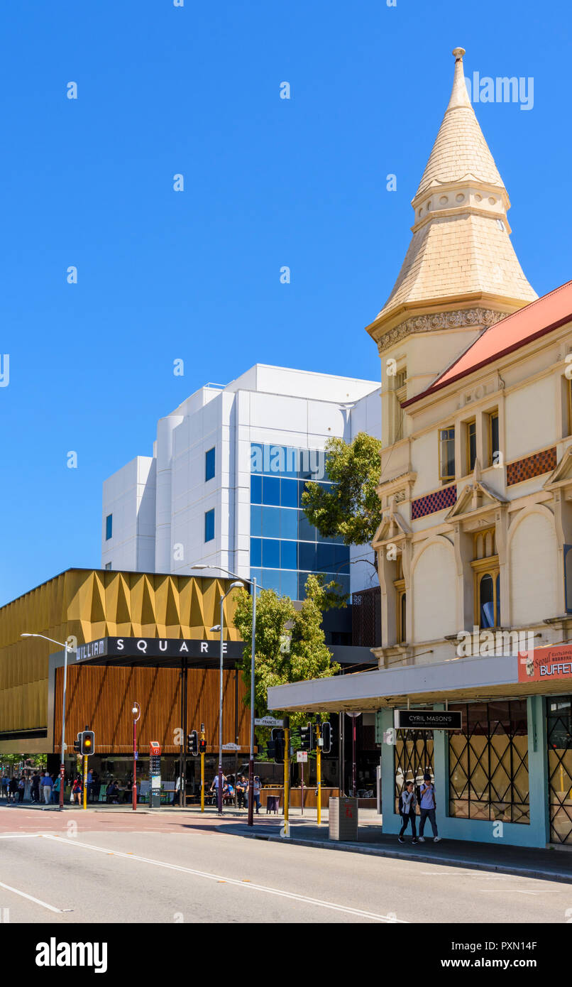 William Street einschließlich der denkmalgeschützten Brittania Hotel Turret und moderne William Square, Northbridge, Western Australia Stockfoto