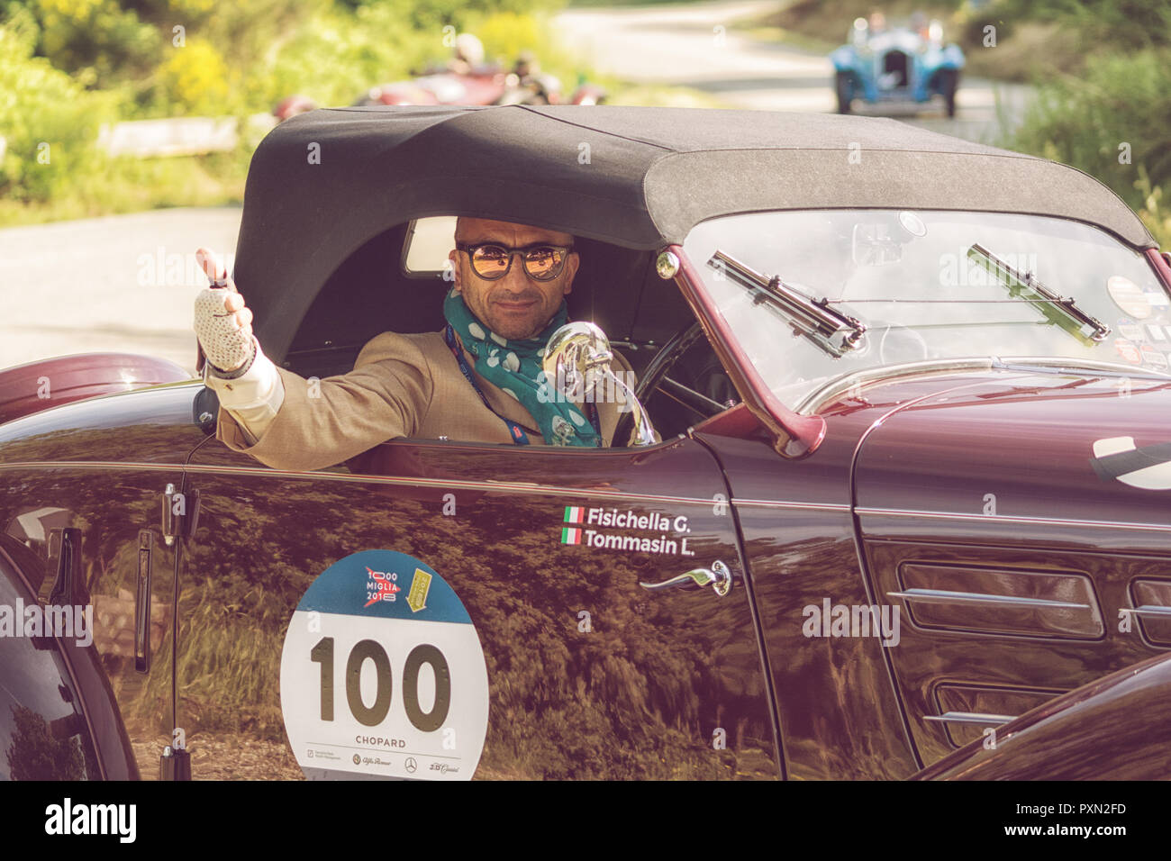 PESARO COLLE SAN BARTOLO, Italien, 17. Mai - 2018: Alfa Romeo 6C 2300 PESCARA SPIDER 1935 auf einem alten Rennwagen Rallye Mille Miglia 2018 die berühmte i Stockfoto