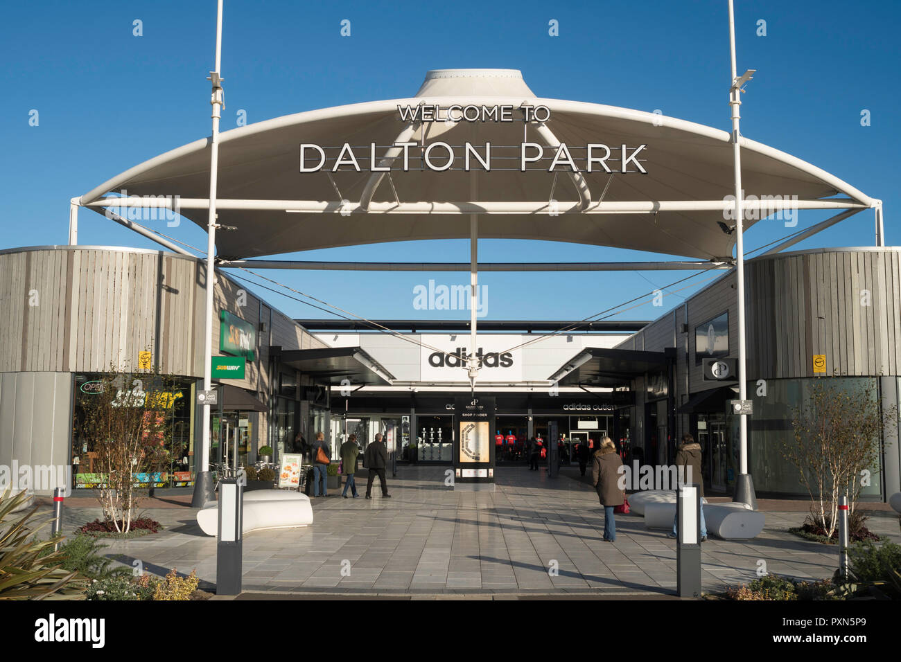 Eingang zu Dalton Park outlet & Rabatt Shopping Center, Murton, County Durham, England, Großbritannien Stockfoto