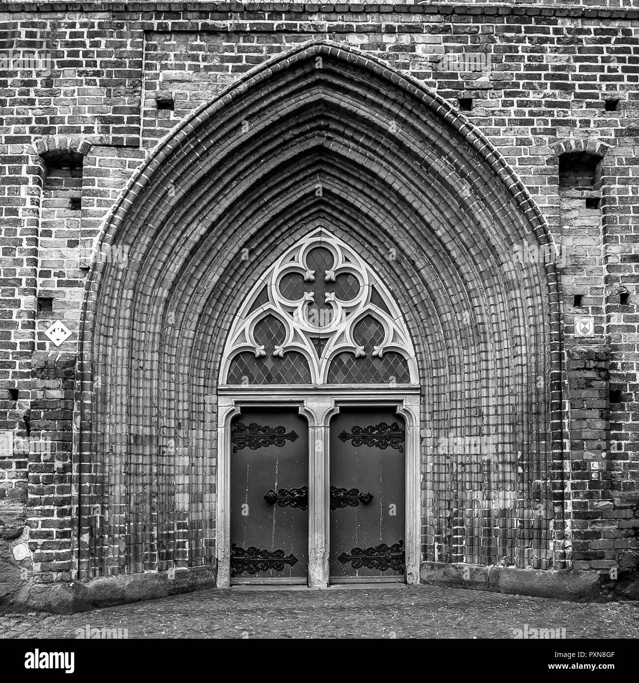 Die Kaiser- und Hansestadt Tangermünde (plattdeutsch: Tangermünn) liegt an der Elbe im Südosten des Landkreises Stendal im nördlichen Sachsen-Anhalt. Stockfoto
