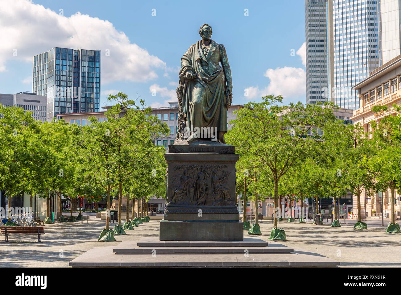 Frankfurt, Deutschland, 3. Juni - 2018, Denkmal von Johann Wolfgang Goethe am Goetheplatz in Frankfurt Innenstadt. Stockfoto