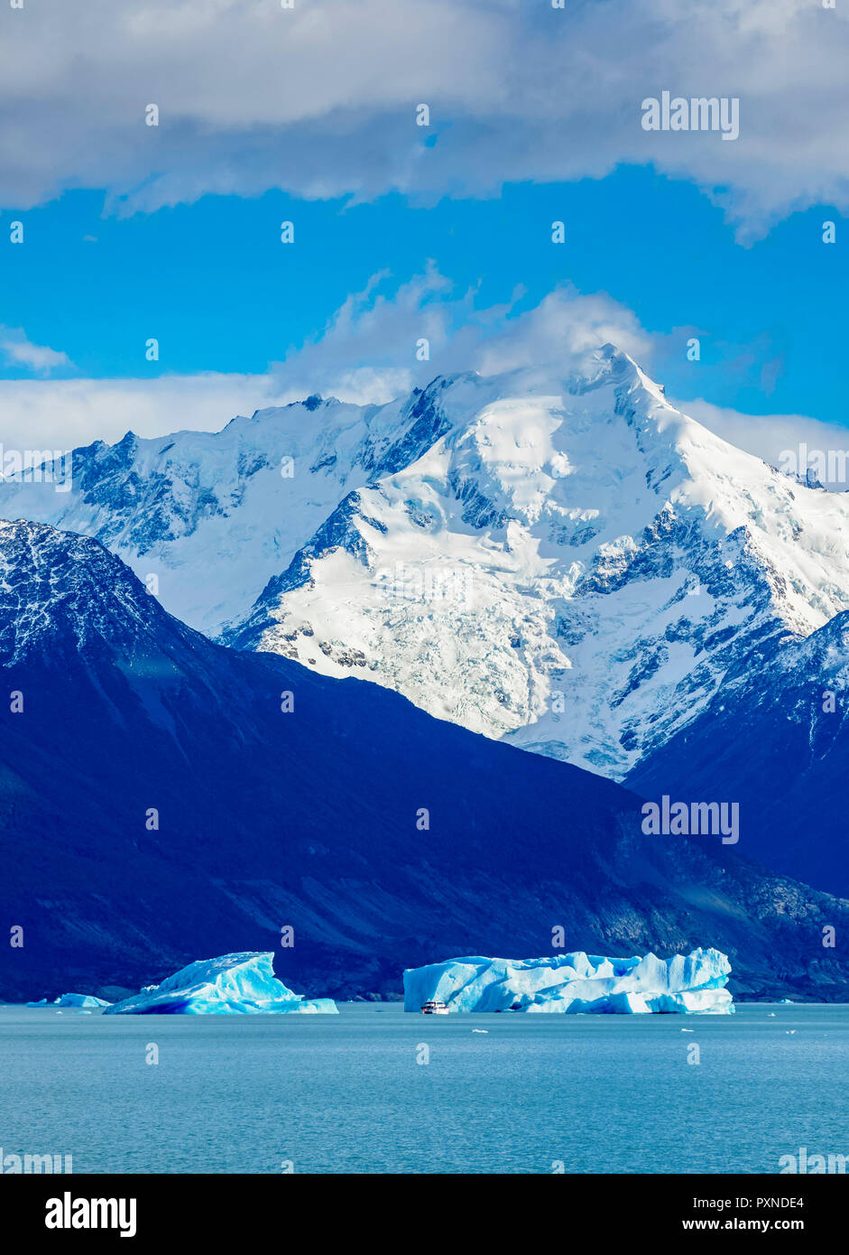 Eisberge auf dem Lago Argentino, Nationalpark Los Glaciares, Provinz Santa Cruz, Patagonien, Argentinien Stockfoto