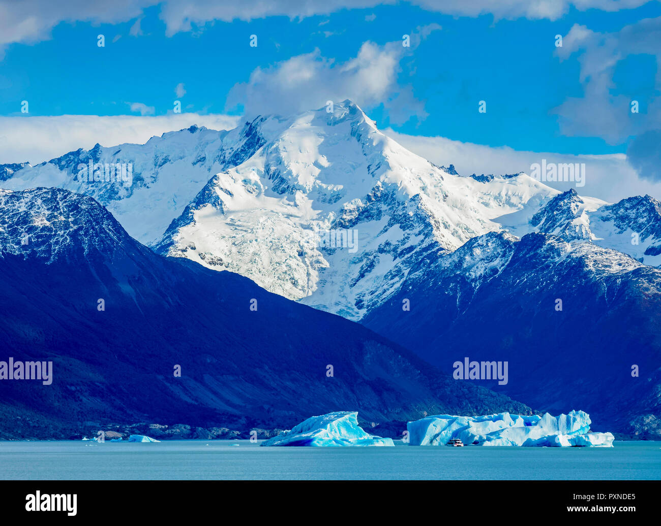 Eisberge auf dem Lago Argentino, Nationalpark Los Glaciares, Provinz Santa Cruz, Patagonien, Argentinien Stockfoto