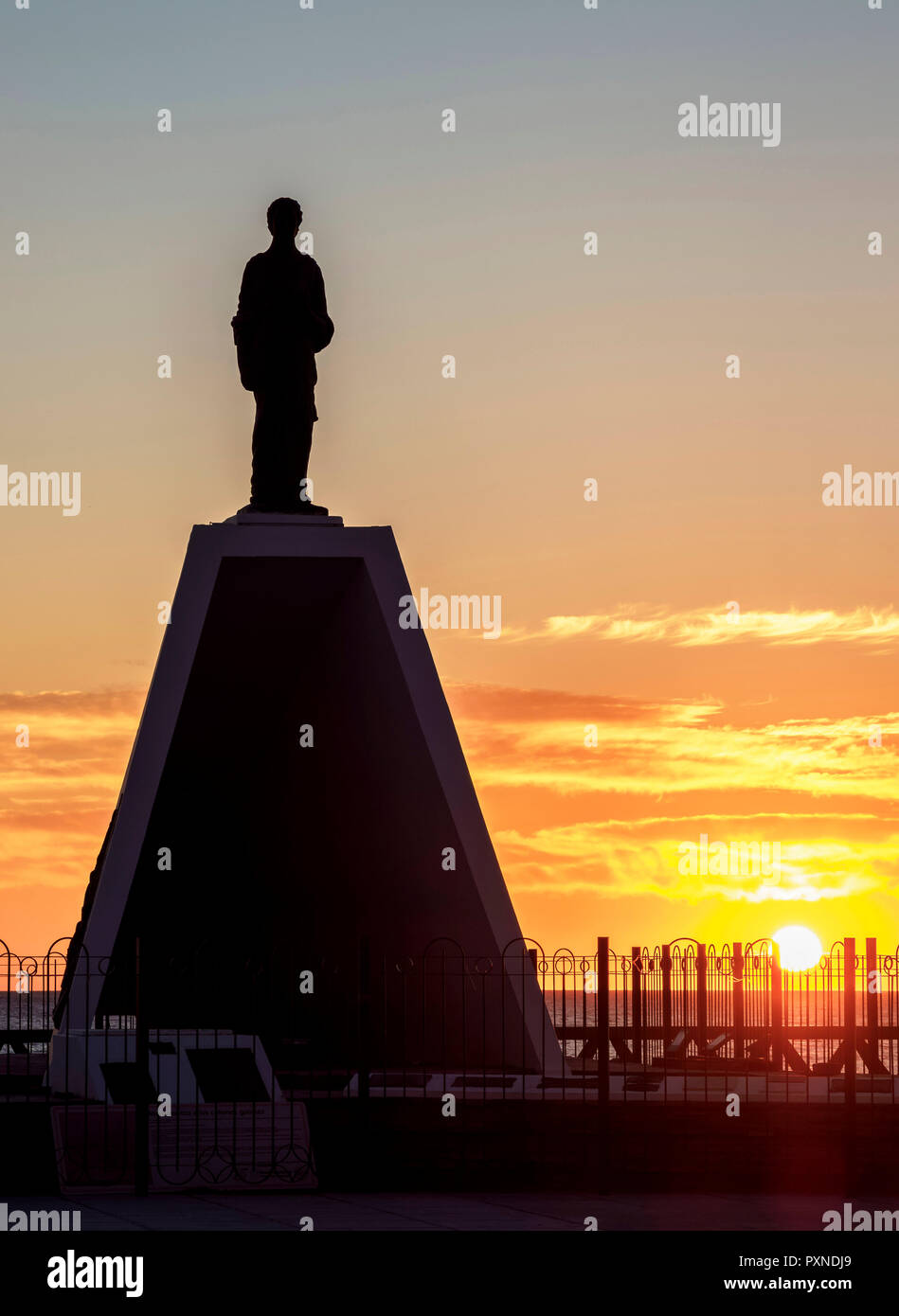 Denkmal für die Walisische Siedler bei Sonnenaufgang, Puerto Madryn, der Waliser Siedlung, Provinz Chubut, Patagonien, Argentinien Stockfoto