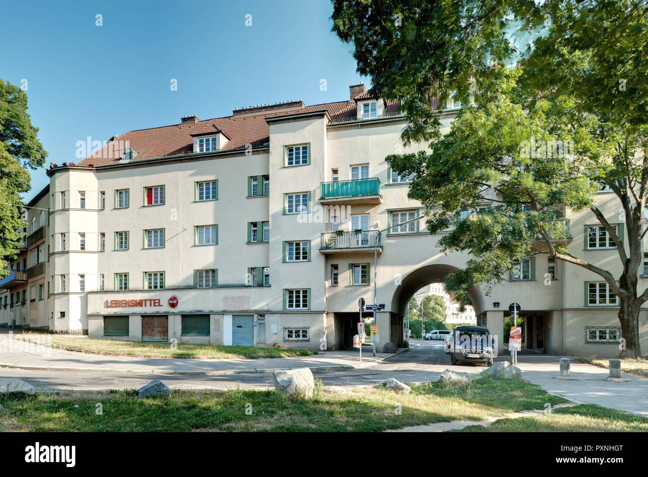Wien, Gemeindebau des "Roten Wien" - Wien, Rat Tenement Blocks, 'roten Wien', George Washington-Hof, Wienerbergstraße von Triester Straße bis Kas Stockfoto