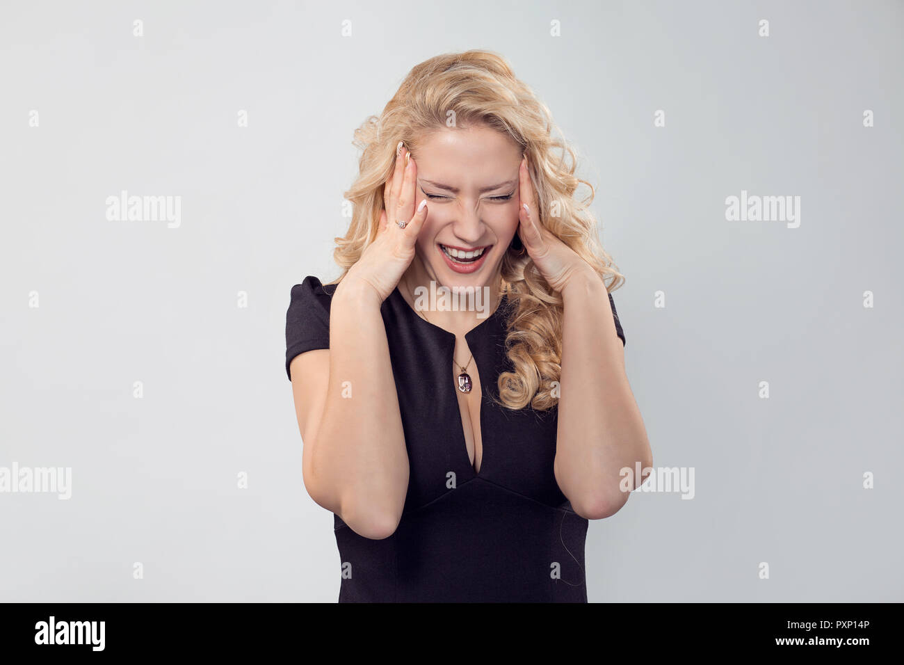 Schreiende Frau in der Frustration Stockfoto