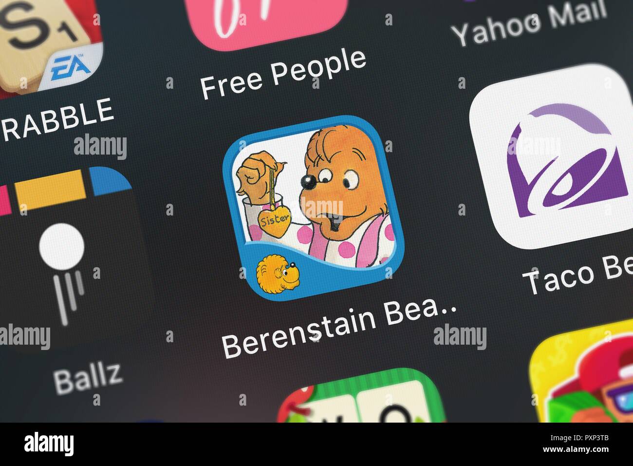 London, Großbritannien, 23. Oktober 2018: Bildschirmfoto von mobile App die Berenstain Bären und die Goldene Regel Oceanhouse der Medien. Stockfoto