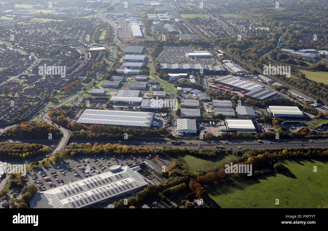 Luftaufnahme von Winwick Kai Industrial Estate, Warrington WA2 Stockfoto