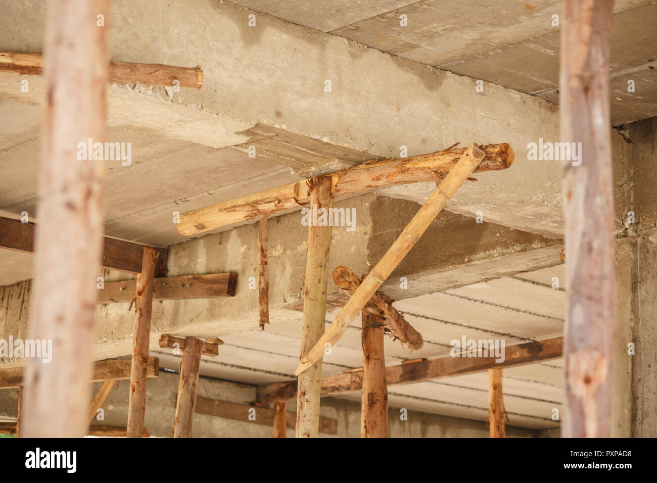 Gerüst eukalyptus Holz für kleine Gebäude Stockfoto