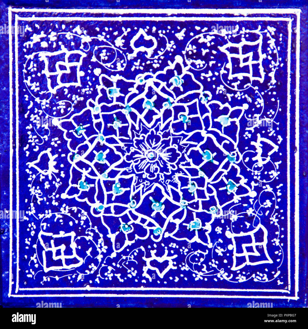 Blick auf bunte traditionelle iranische dekorative Keramik Fliesen Stockfoto