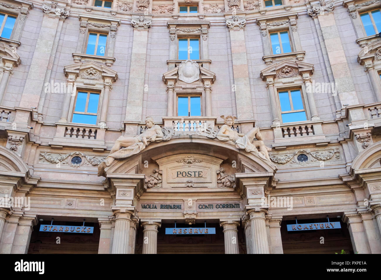 Neue Starbucks Coffee Store in Mailand, Italien. Stockfoto