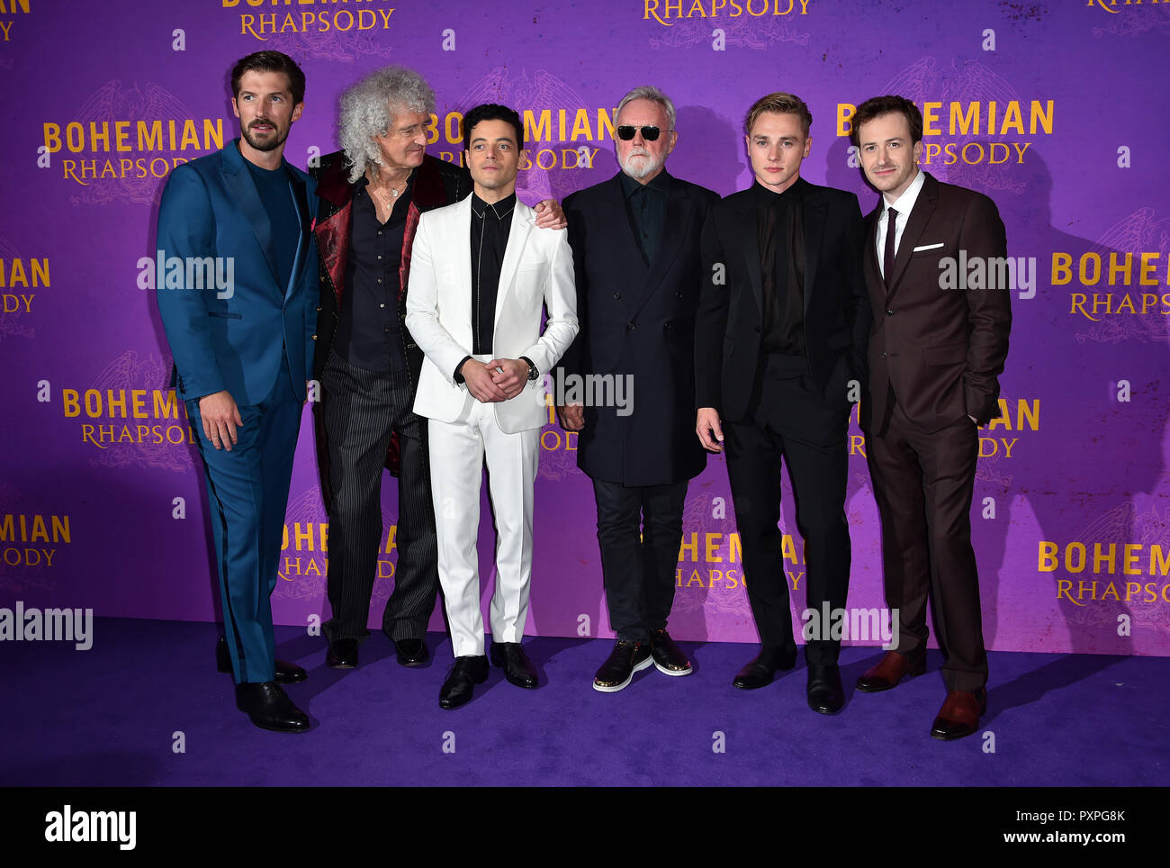 Von Links nach Rechts, Gwilym Lee, Brian May, Rami Malek, Roger Taylor, Ben Hardy und Joseph Mazzello Teilnahme an der Bohemian Rhapsody Weltpremiere auf der die SSE-Arena, Wembley, London statt. Stockfoto