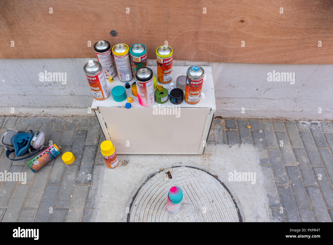 Israel, Tel Aviv - 20. Oktober 2018: Spraydosen durch Graffiti Künstler verwendet Stockfoto