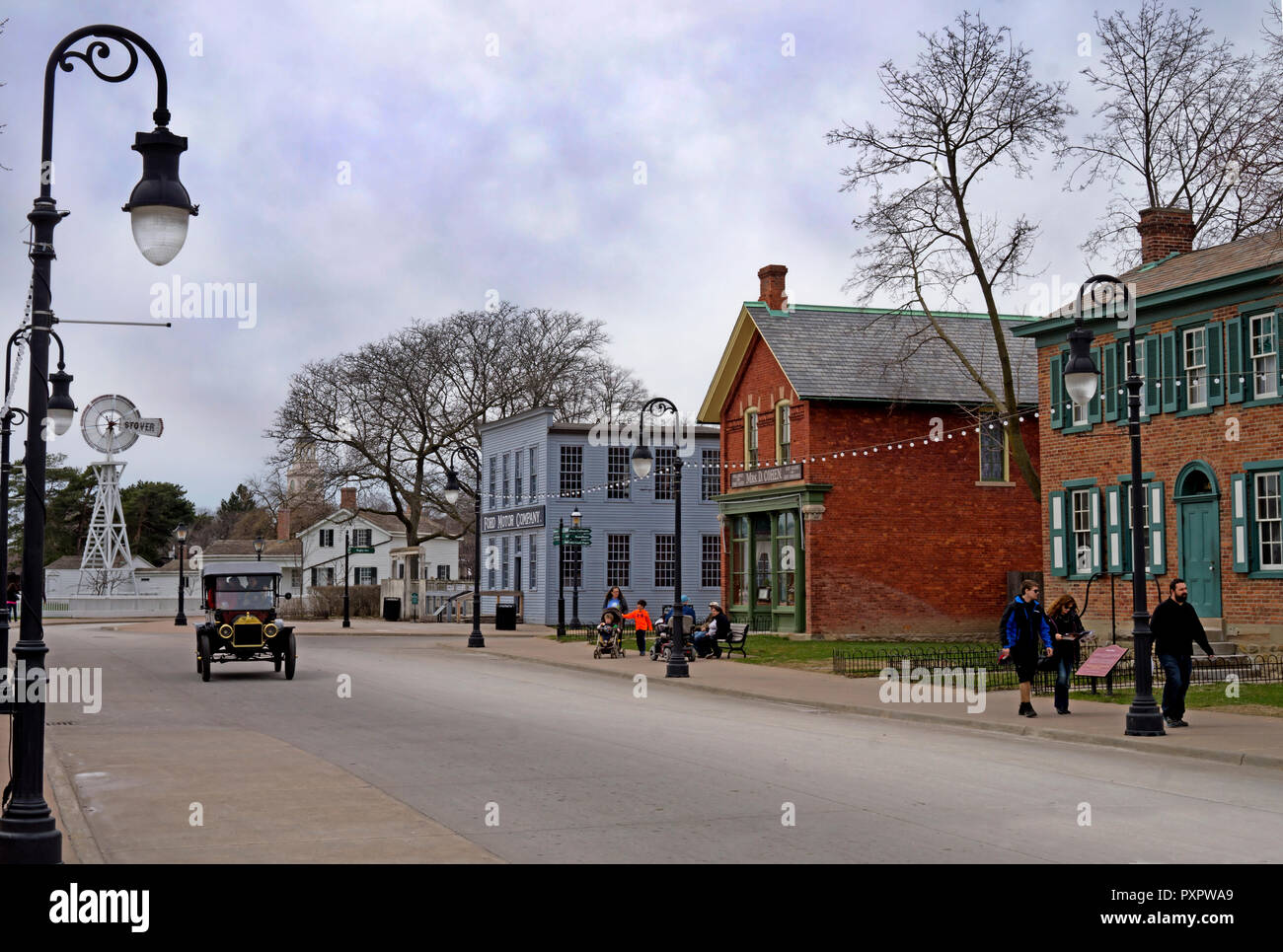 Dearborn, MI/USA - 04.21.2018: Ford T-Modell auf der Straße von den alten amerikanischen Stil Greenfield Village Stockfoto