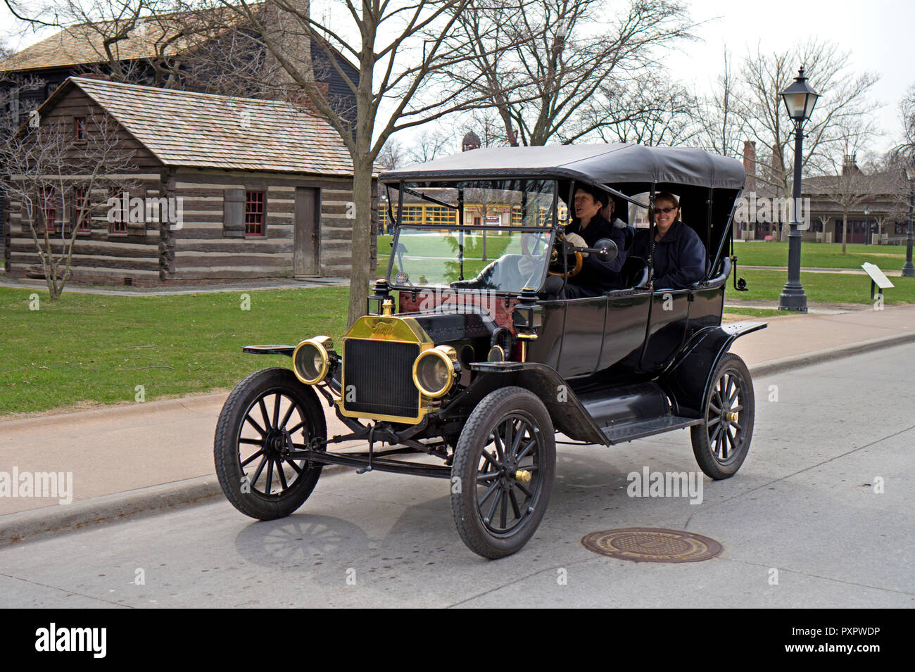 Dearborn, MI/USA - 04.21.2018: Ford T-Modell auf der Straße von den alten amerikanischen Stil Greenfield Village Stockfoto