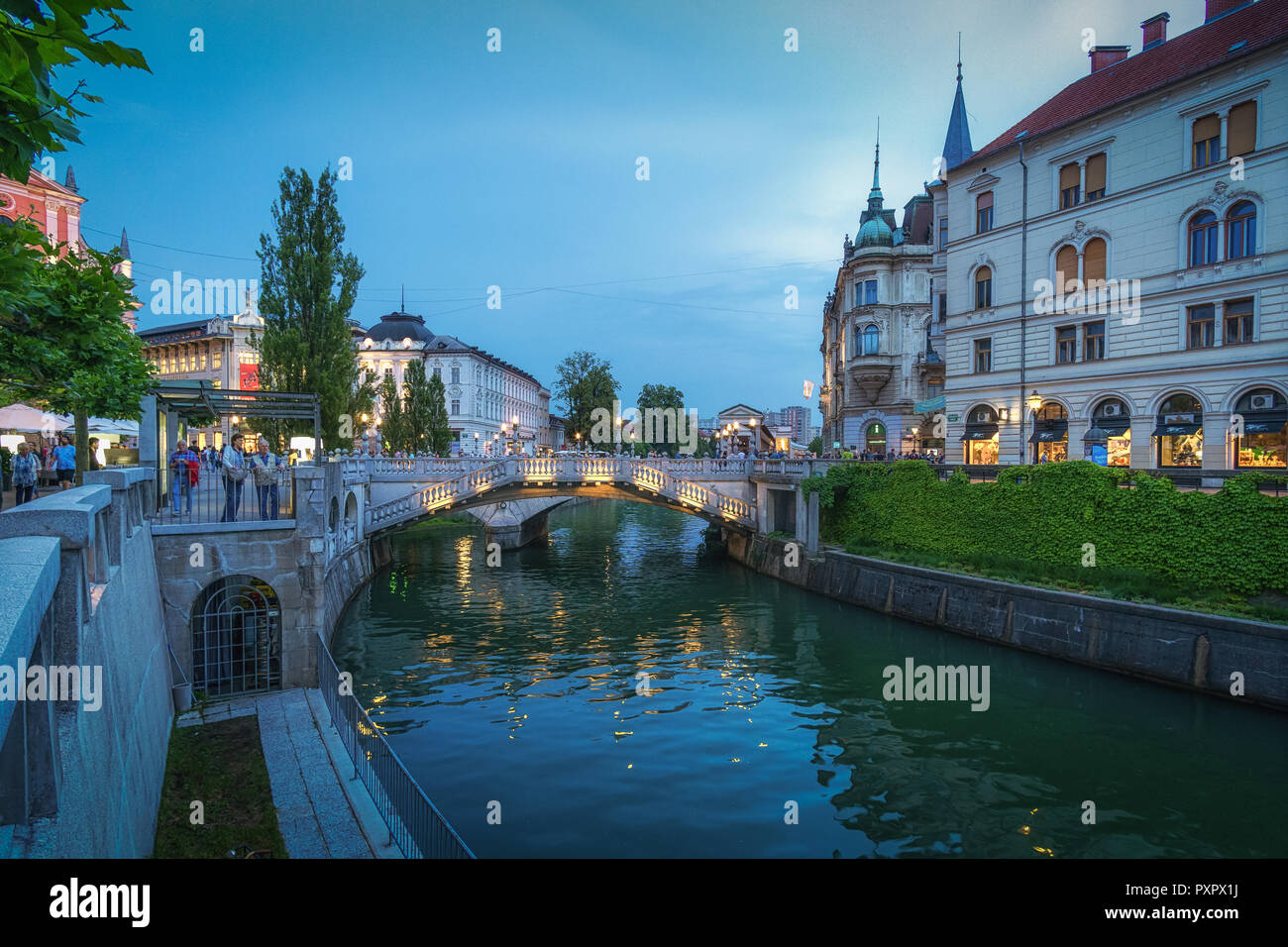 Ljubljana am Abend Stockfoto