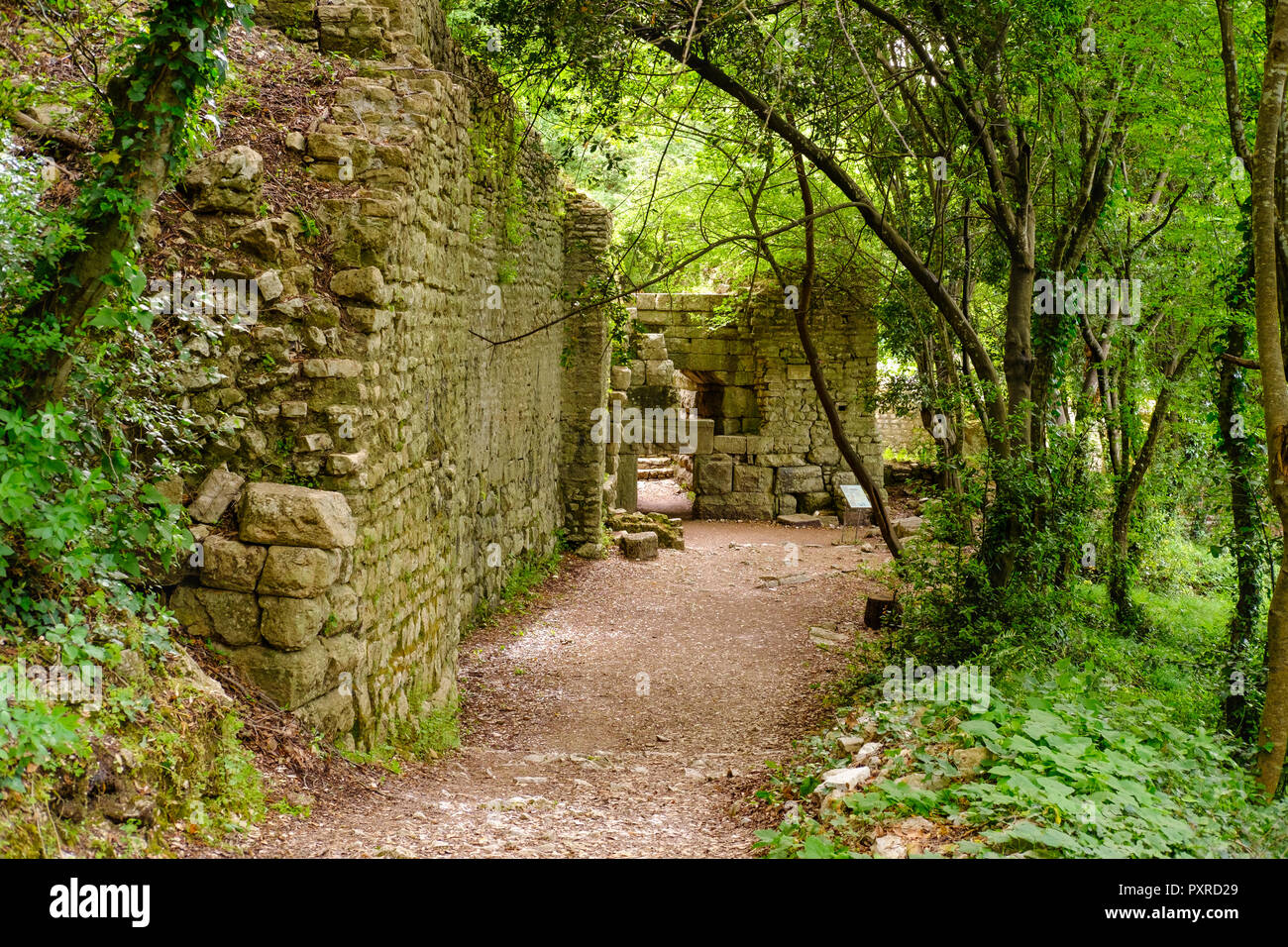 Albanien Vlora County, in der Nähe von Saranda, antiken Stadt Butrint, Stadtmauer und Lions Gate Stockfoto