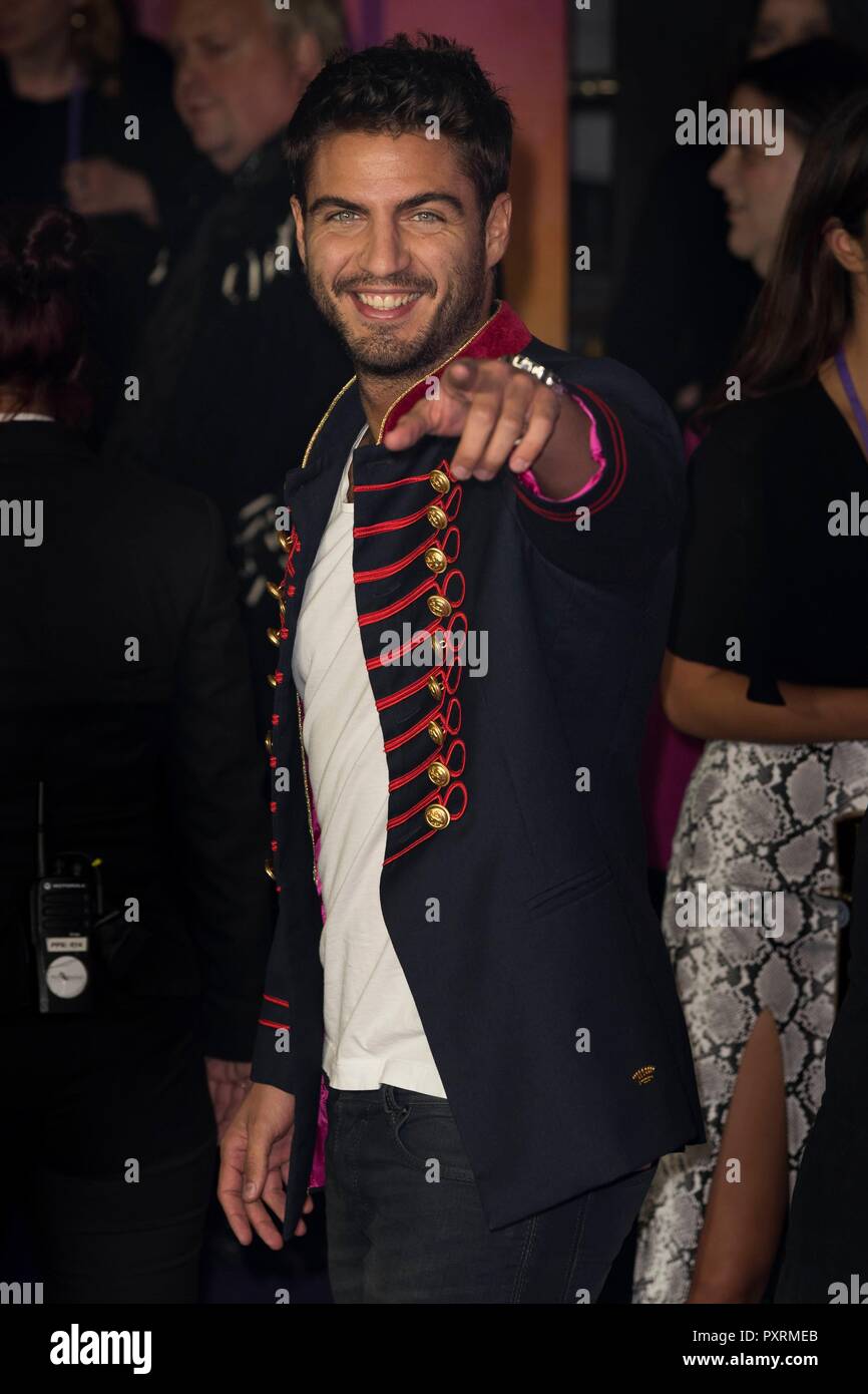 Maxi Iglesias besuchen Bohemian Rhapsody - Weltpremiere. London, Großbritannien. 23/10/2018 | Verwendung weltweit Stockfoto