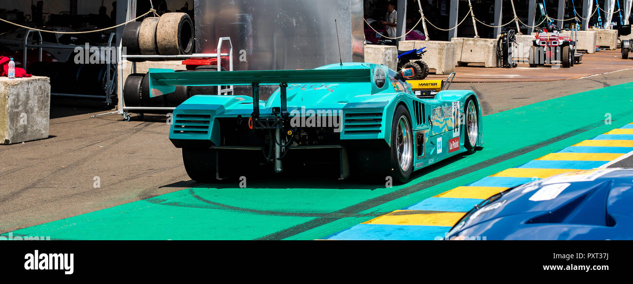 Die Rückseite eines alten Le Mans Rennwagen Stockfoto