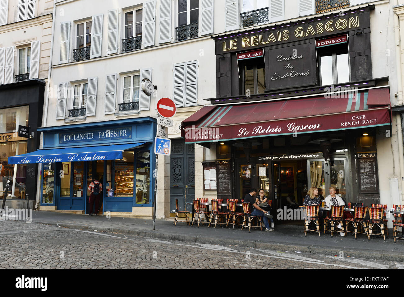 Rue des Abbesses - Paris - Frankreich Stockfoto