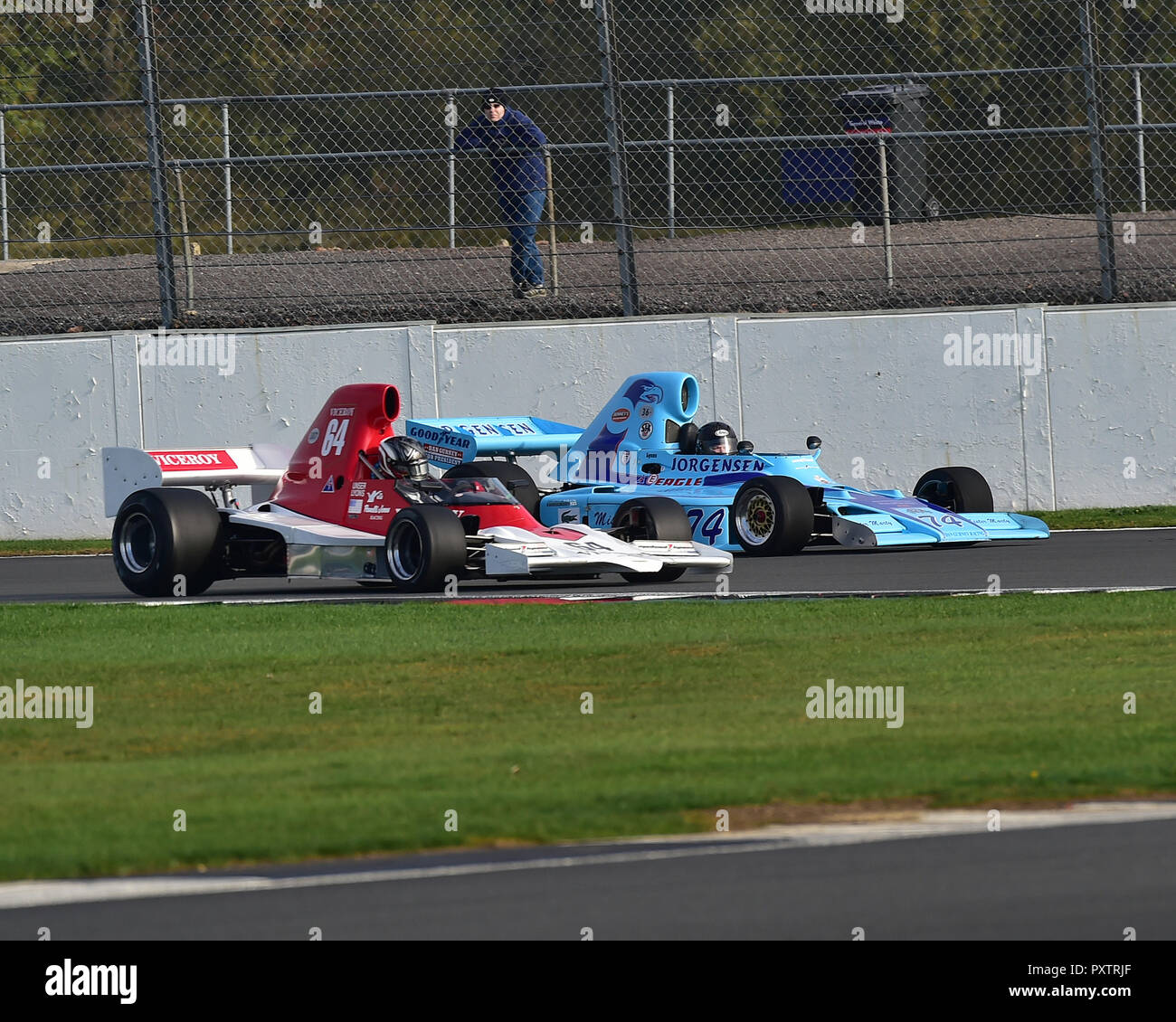 Michael Lyons, Lola T400, Judy Lyons, Gurney Eagle FA 74, Derek Bell Trophy, Formel Atlantic, Formel 2, Formel 5000, HSCC, Silverstone Endrunden, Silve Stockfoto