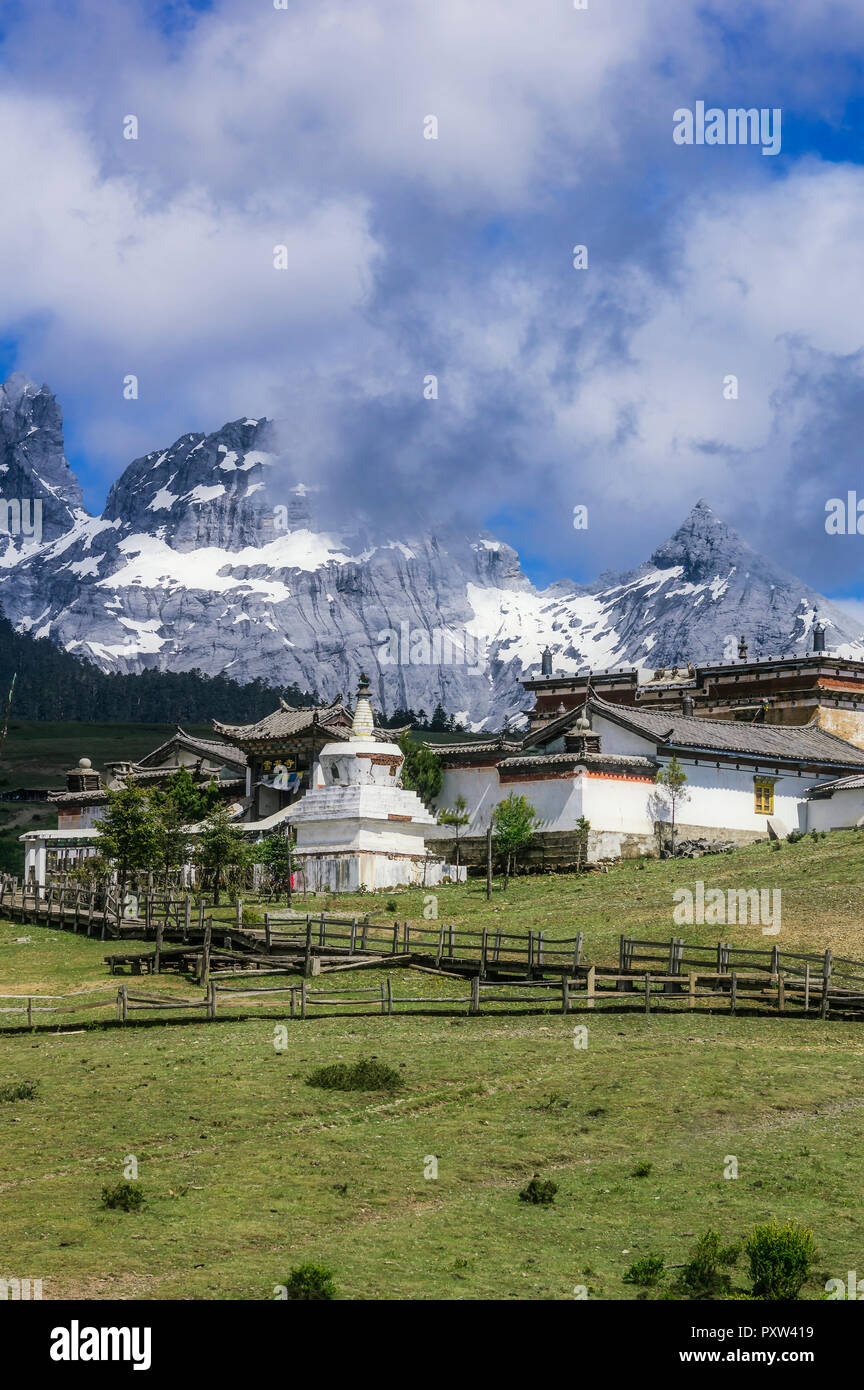 China, Yunnan, Lijiang, Jade Dragon Snow Mountain Stockfoto