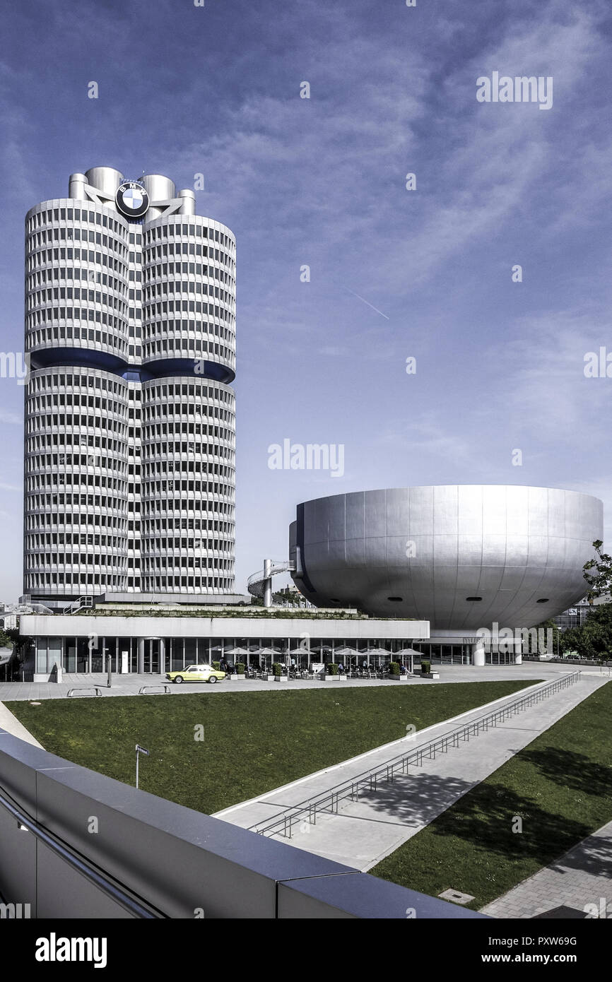 BMW-Museum, BMW Firmenzentrale, München, Bayern, Deutschland, Europa Stockfoto