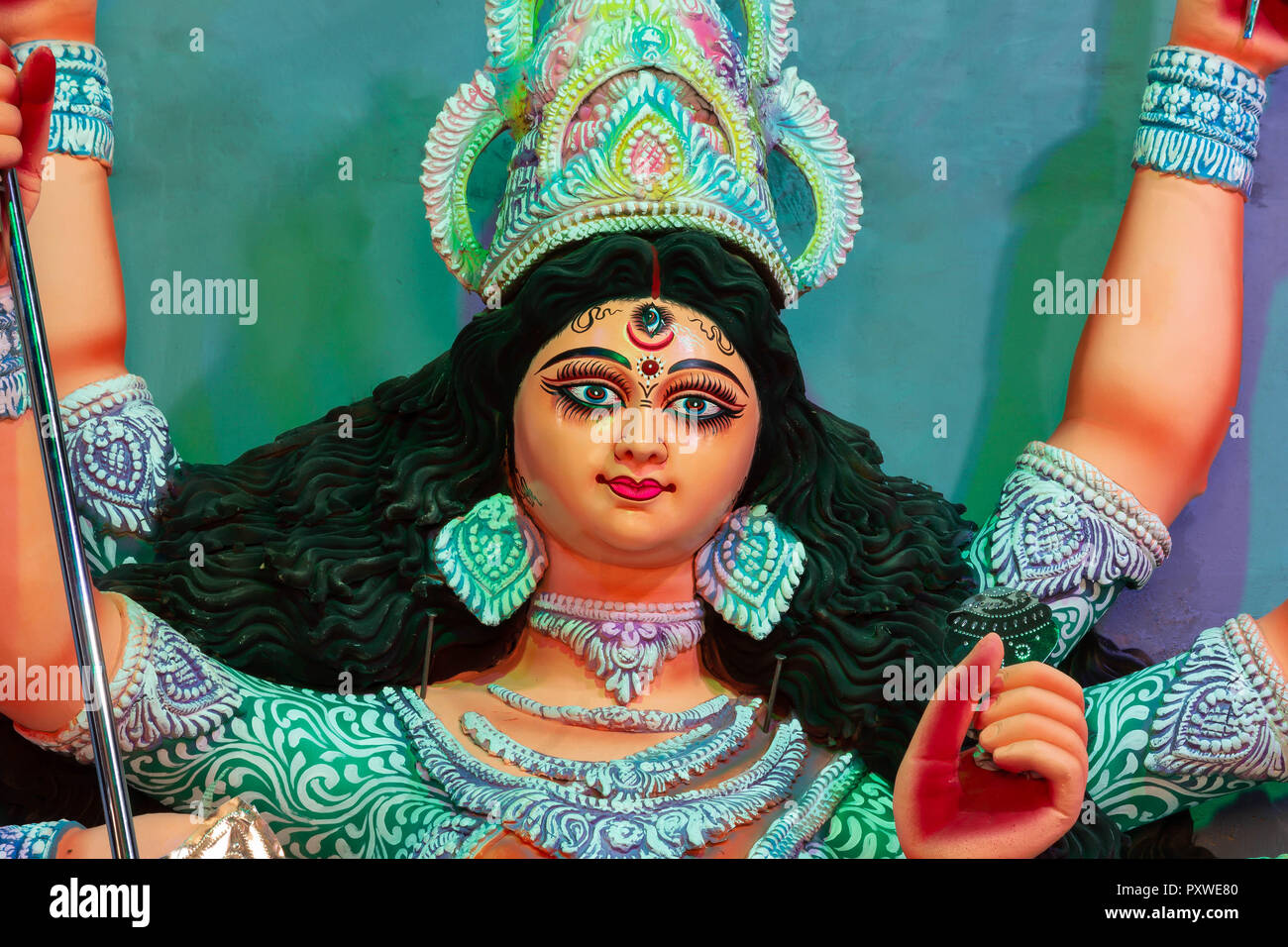 B-Block, Puja Samithi, C.R. Park, New Delhi, Indien DT-15 Oct 2018. Eine Ansicht von Durga Puja Pandal Idiol an Stockfoto