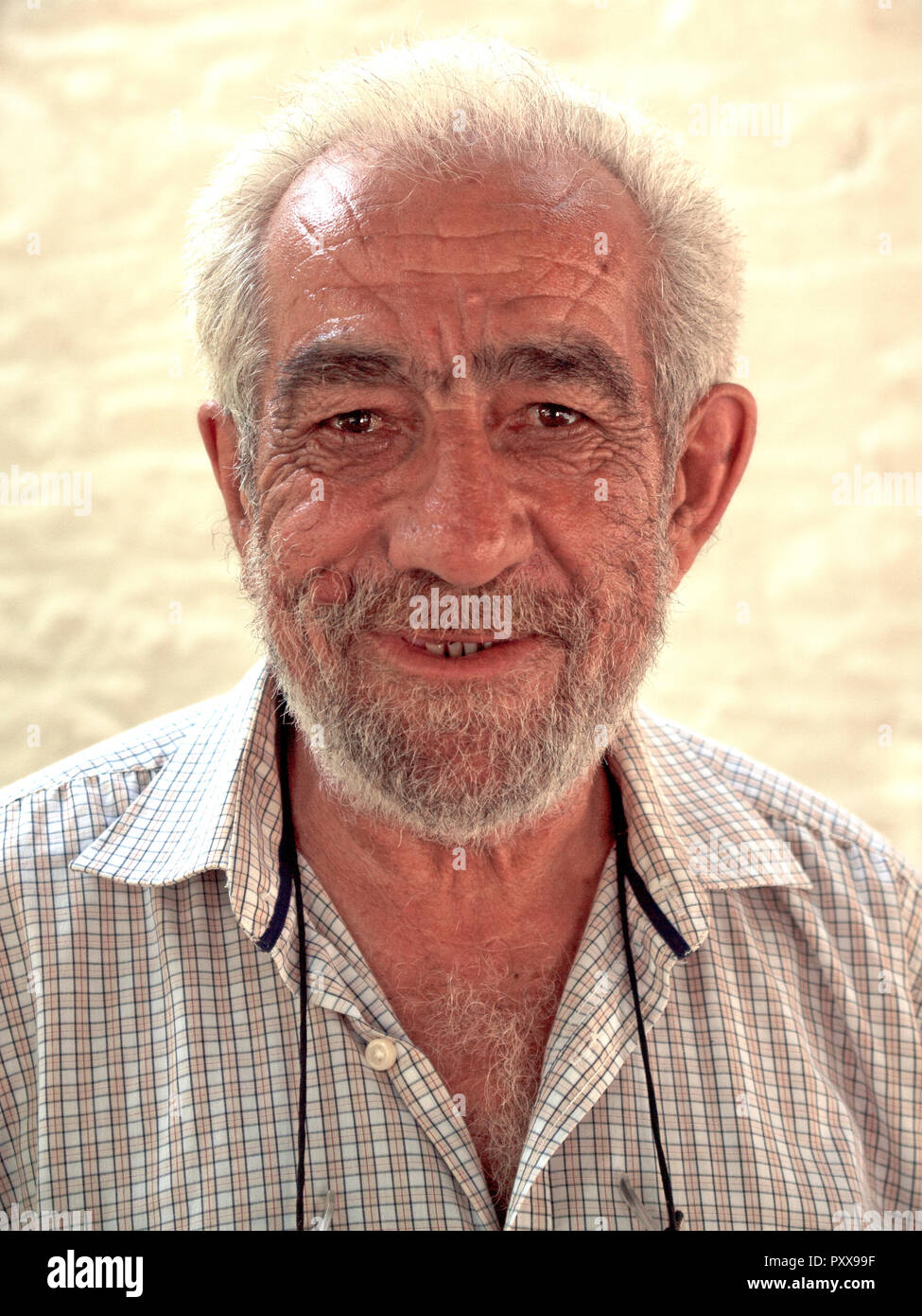 Das fröhliche Gesicht eines älteren Mannes in Griechenland Stockfoto