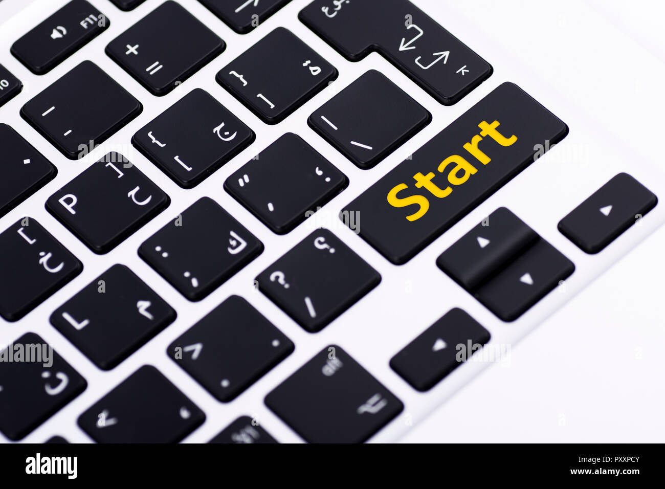 Auf der Tastatur die Taste Start Stockfotografie - Alamy