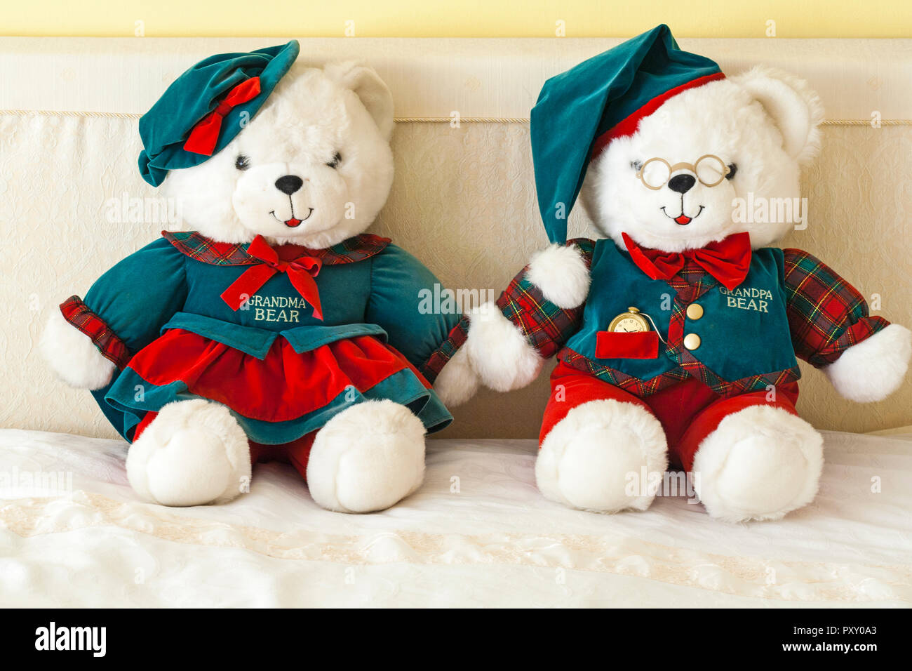 Teddybären - Großeltern limitierte Edition von DanDee - Oma und Opa Bär teddy Bären teddies weiche Kuscheltiere Stockfoto