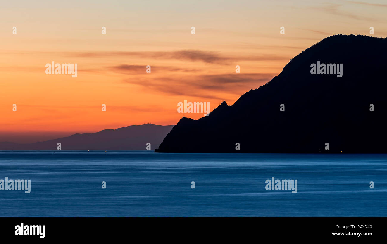 Schönen Sonnenuntergang auf Punta Mesco, Cinque Terre, Ligurien, Italien Stockfoto