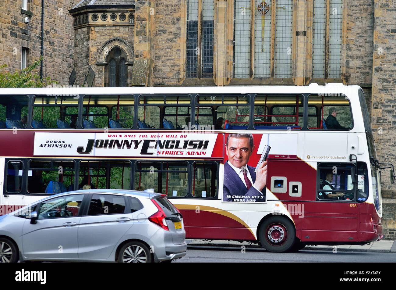 Edinburgh, Schottland, Vereinigtes Königreich. Doppeldecker Busse bieten die meisten öffentlichen Verkehrsmittel in Edinburgh. Stockfoto
