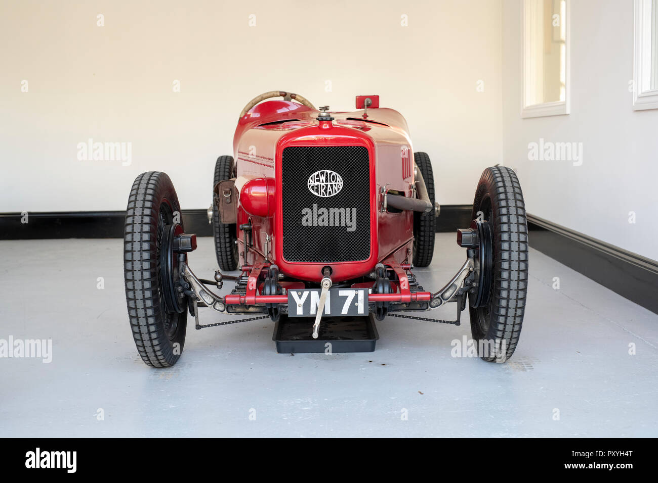 1923 Newton 1100 cc 4-Zylinder-DOHC-Wettbewerb Zweisitzer Rennwagen im Bicester Heritage Center Herbst Sonntag Jagtfall. Oxfordshire. Großbritannien Stockfoto